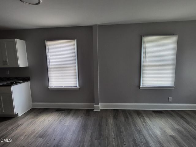 121 N Elizabeth Street, Henderson, NC 27536