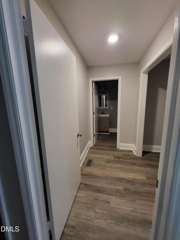 121 N Elizabeth Street, Henderson, NC 27536