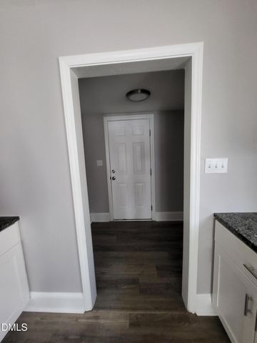 121 N Elizabeth Street, Henderson, NC 27536