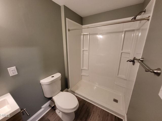 121 N Elizabeth Street, Henderson, NC 27536