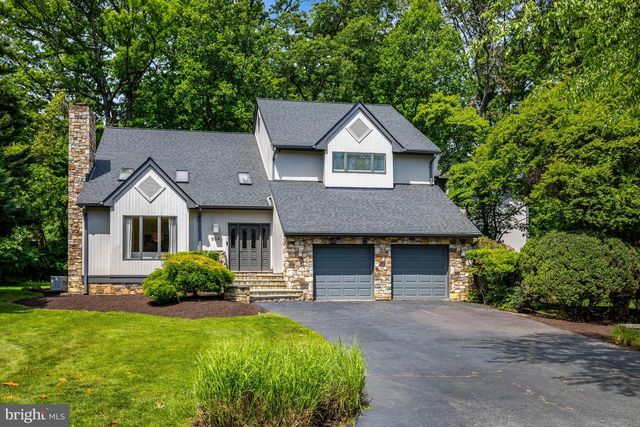 904 FALLS BRIDGE LN, Great Falls, VA 22066