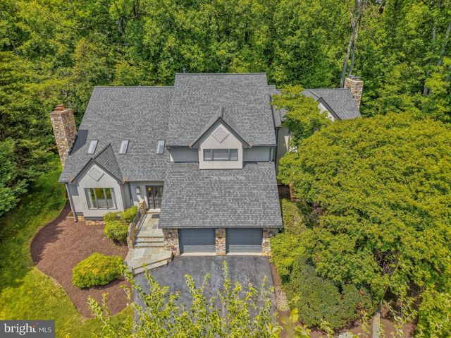 904 FALLS BRIDGE LN, Great Falls, VA 22066