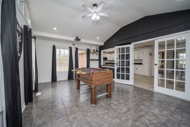 10334 Jim Cummings Hwy, Bradyville, TN 37026