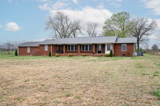 10334 Jim Cummings Hwy, Bradyville, TN 37026