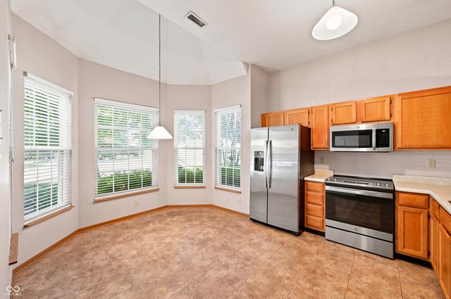 6352 Decatur Commons, Indianapolis, IN 46221