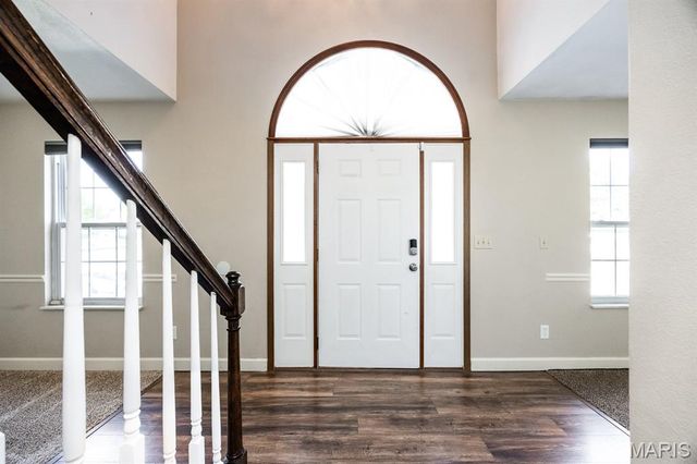 809 Deer Creek Road, O'fallon, IL 62269