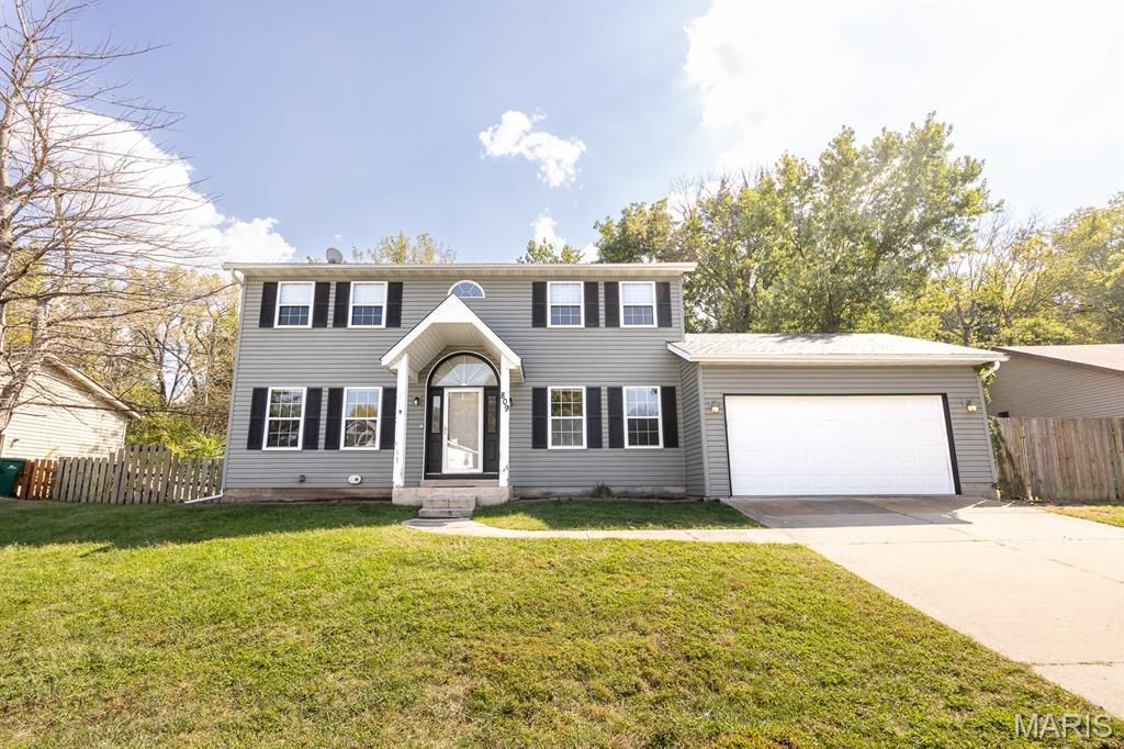 809 Deer Creek Road, O'fallon, IL 62269