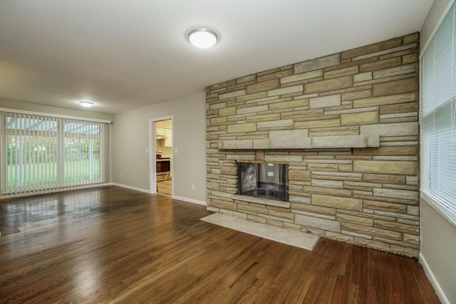 414 E Clearview Avenue, Columbus, OH 43085