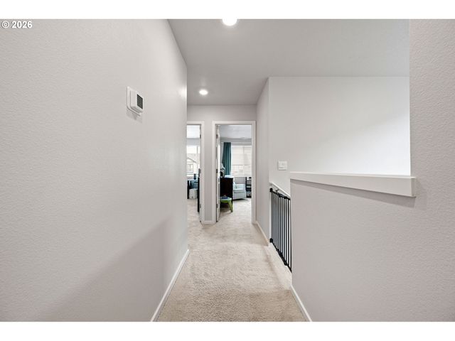 2259 30TH Pl, Springfield, OR 97477