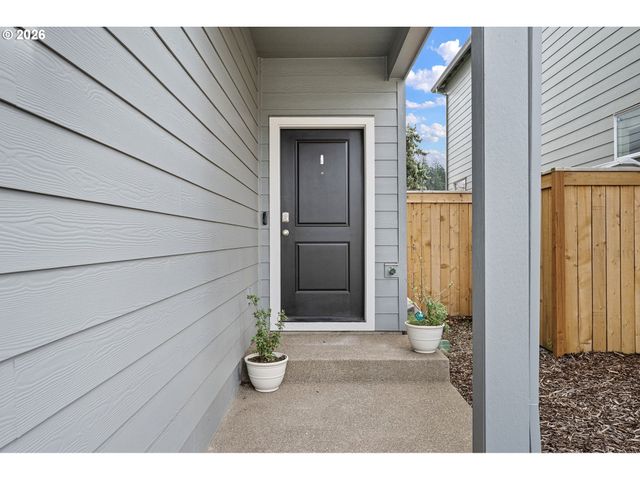 2259 30TH Pl, Springfield, OR 97477