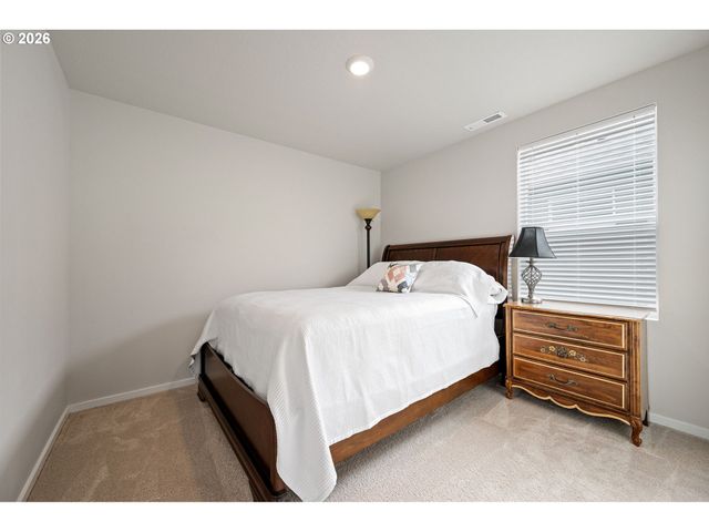 2259 30TH Pl, Springfield, OR 97477