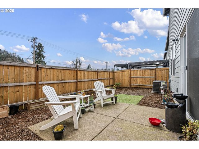 2259 30TH Pl, Springfield, OR 97477