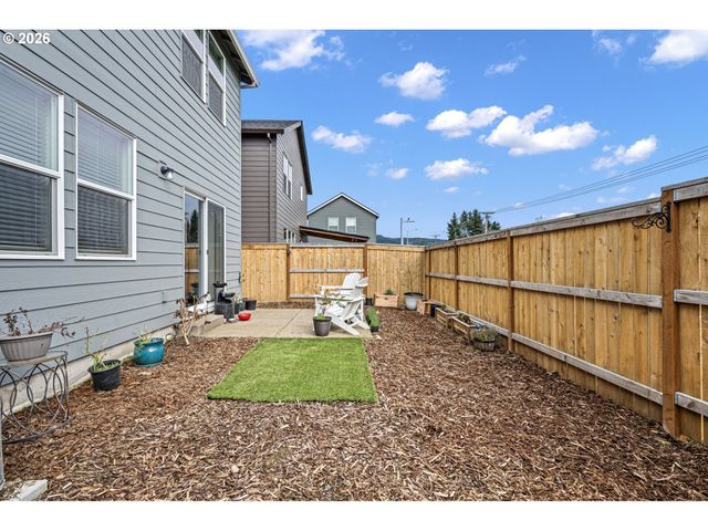 2259 30TH Pl, Springfield, OR 97477