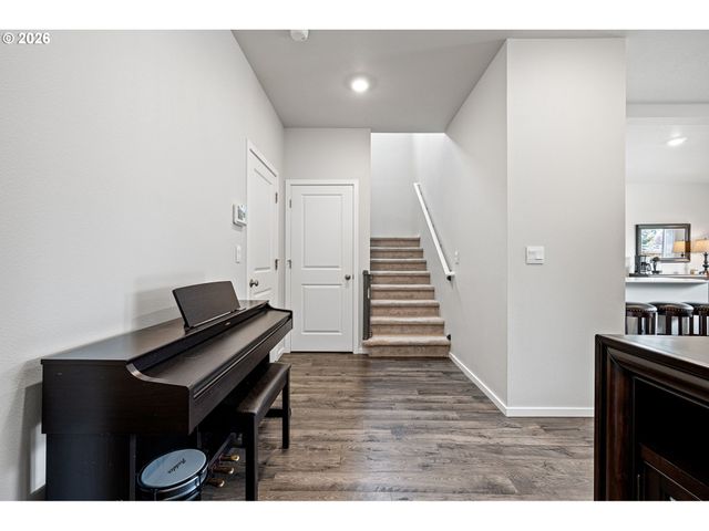 2259 30TH Pl, Springfield, OR 97477