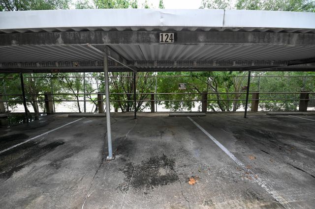 4629 Wild Indigo Street 581, Houston, TX 77027