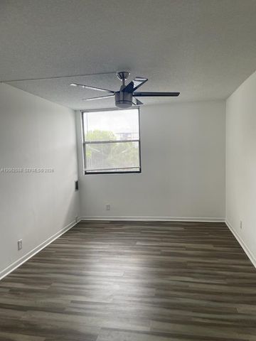 2771 Riverside Drive 307A, Coral Springs, FL 33065