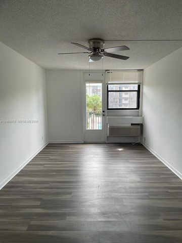 2771 Riverside Drive 307A, Coral Springs, FL 33065
