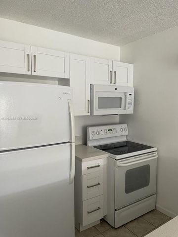 2771 Riverside Drive 307A, Coral Springs, FL 33065