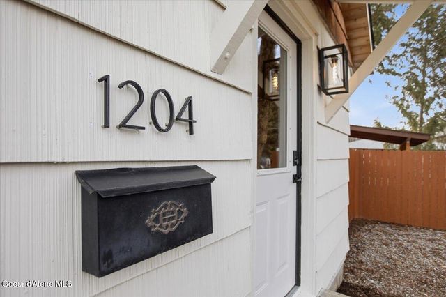 1204 E Foster AVE, Coeur D'alene, ID 83814
