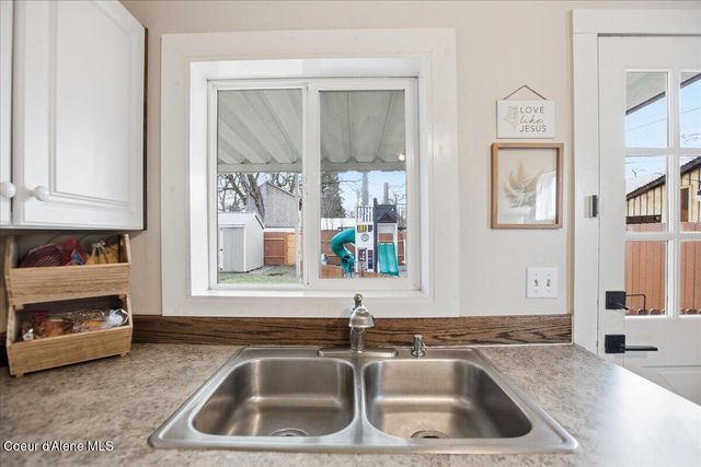 1204 E Foster AVE, Coeur D'alene, ID 83814