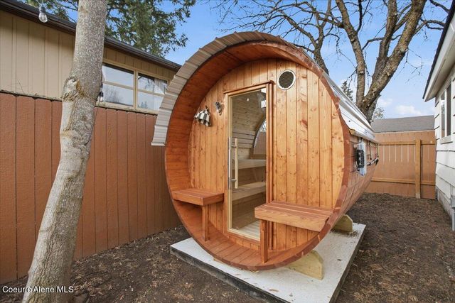 1204 E Foster AVE, Coeur D'alene, ID 83814