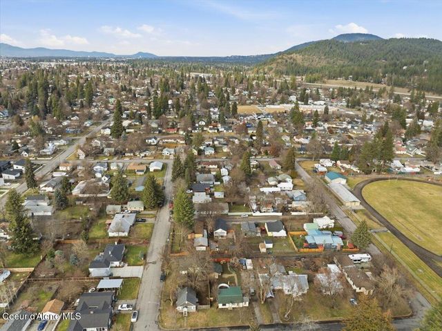 1204 E Foster AVE, Coeur D'alene, ID 83814