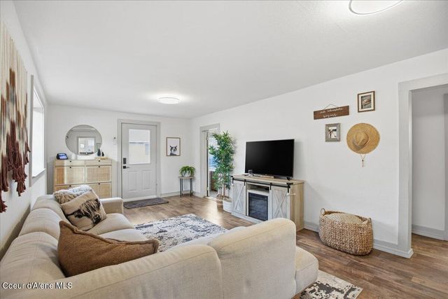 1204 E Foster AVE, Coeur D'alene, ID 83814