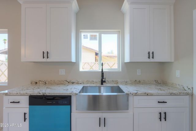 233 E Cedar Avenue, Casa Grande, AZ 85122