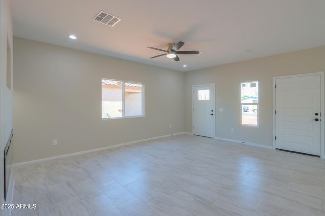 233 E Cedar Avenue, Casa Grande, AZ 85122