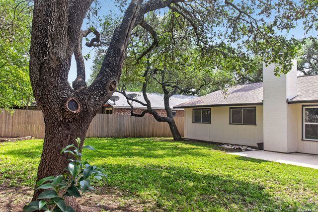 8822 Pertshire St, San Antonio, TX 78254