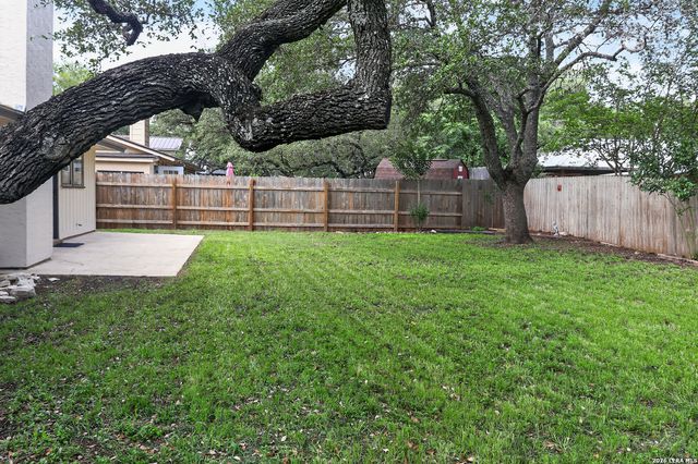 8822 Pertshire St, San Antonio, TX 78254