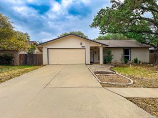 8822 Pertshire St, San Antonio, TX 78254
