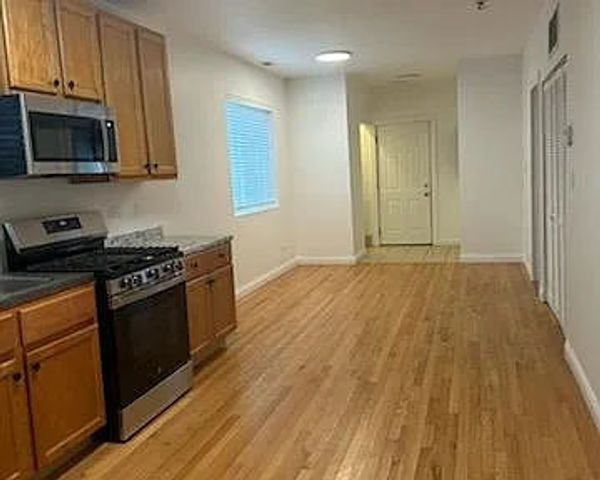720 N Central Park Avenue 1, Chicago, IL 60651