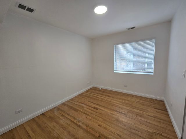 720 N Central Park Avenue 1, Chicago, IL 60651