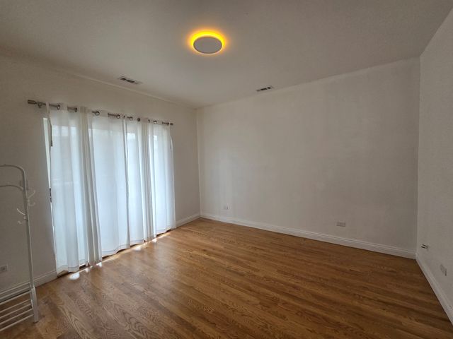 720 N Central Park Avenue 1, Chicago, IL 60651