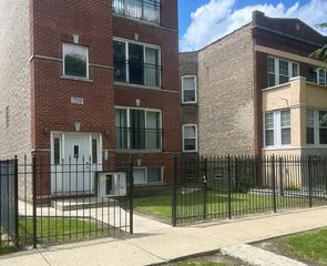 720 N Central Park Avenue 1, Chicago, IL 60651