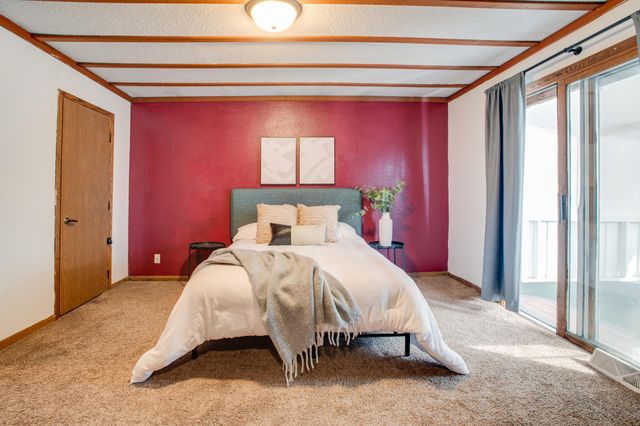 329 21st Street N, Fargo, ND 58102