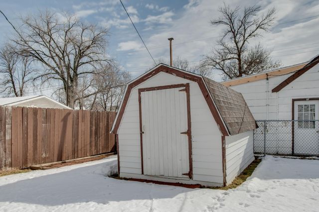 329 21st Street N, Fargo, ND 58102