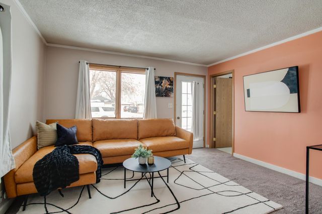 329 21st Street N, Fargo, ND 58102