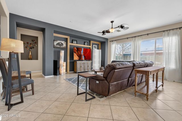 5004 W MAGELLAN Drive, New River, AZ 85087