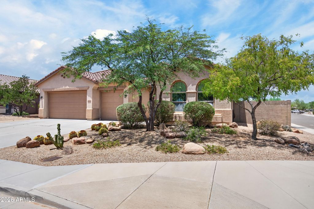 5004 W MAGELLAN Drive, New River, AZ 85087 — photo 2