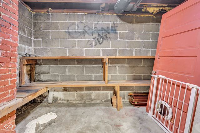 1005 Main Street, Beech Grove, IN 46107