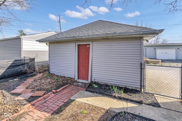 1005 Main Street, Beech Grove, IN 46107