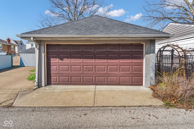 1005 Main Street, Beech Grove, IN 46107