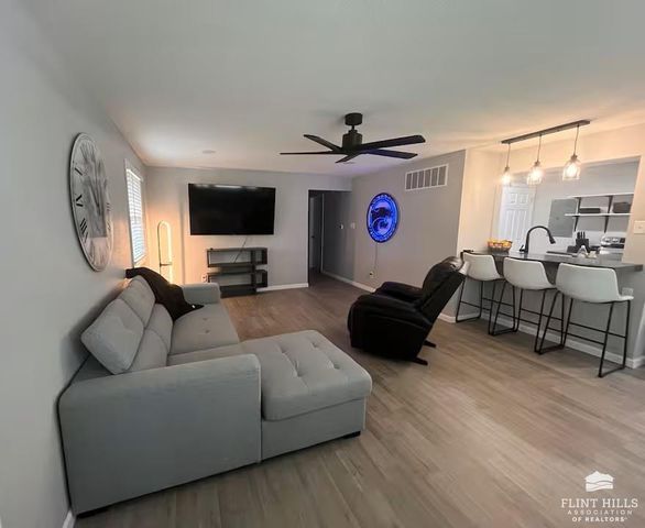 818 Tuttle Street, Manhattan, KS 66502