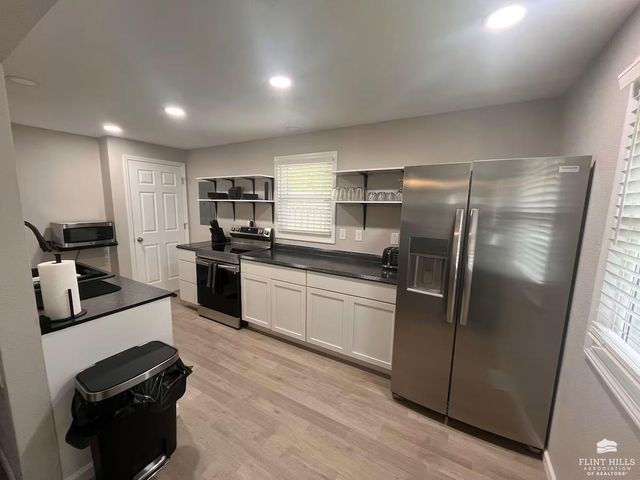 818 Tuttle Street, Manhattan, KS 66502