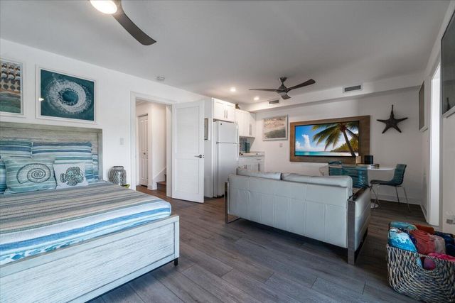 443 Sombrero Beach Road, Marathon, FL 33050