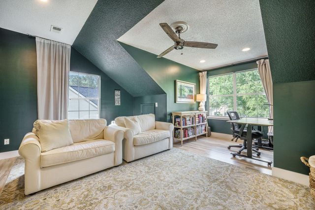 192 Historic Drive, Mount Pleasant, SC 29464