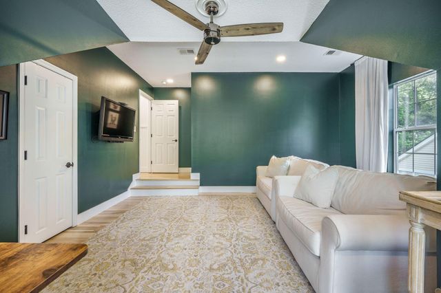 192 Historic Drive, Mount Pleasant, SC 29464