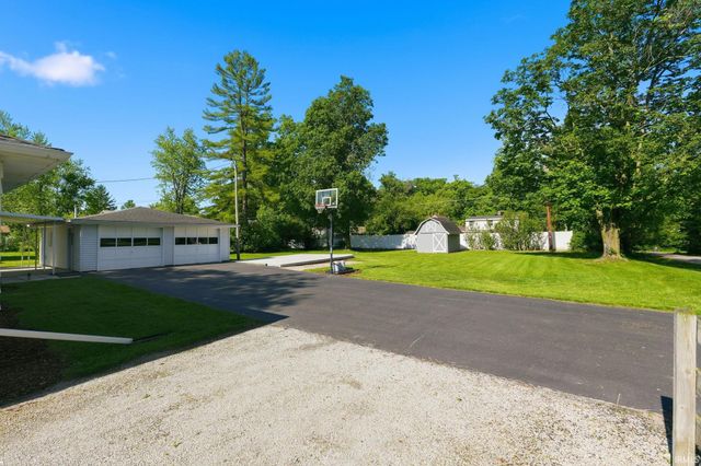 1829 Neuhaus Drive, Fort Wayne, IN 46808